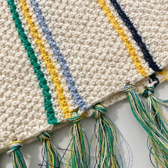 Super cute knit cami with fringe - Picture 3 of 11